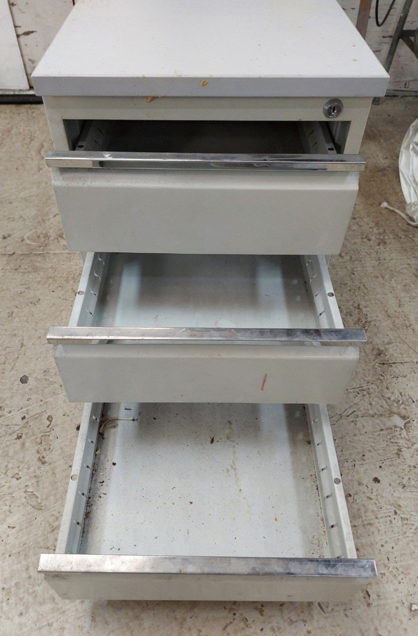Stalen (3)laden (bureau)kast