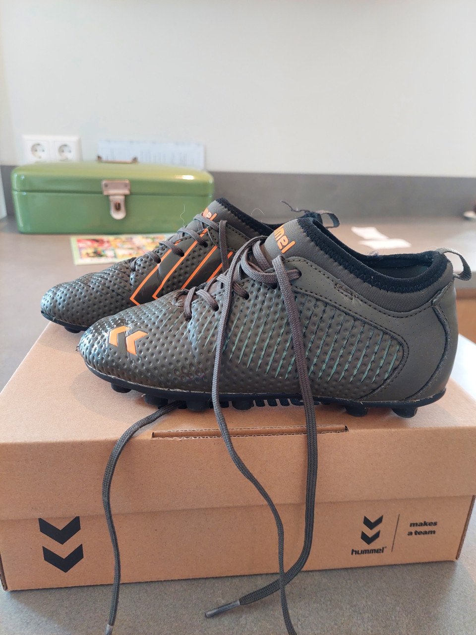 Hummel voetbalschoenen maat 31