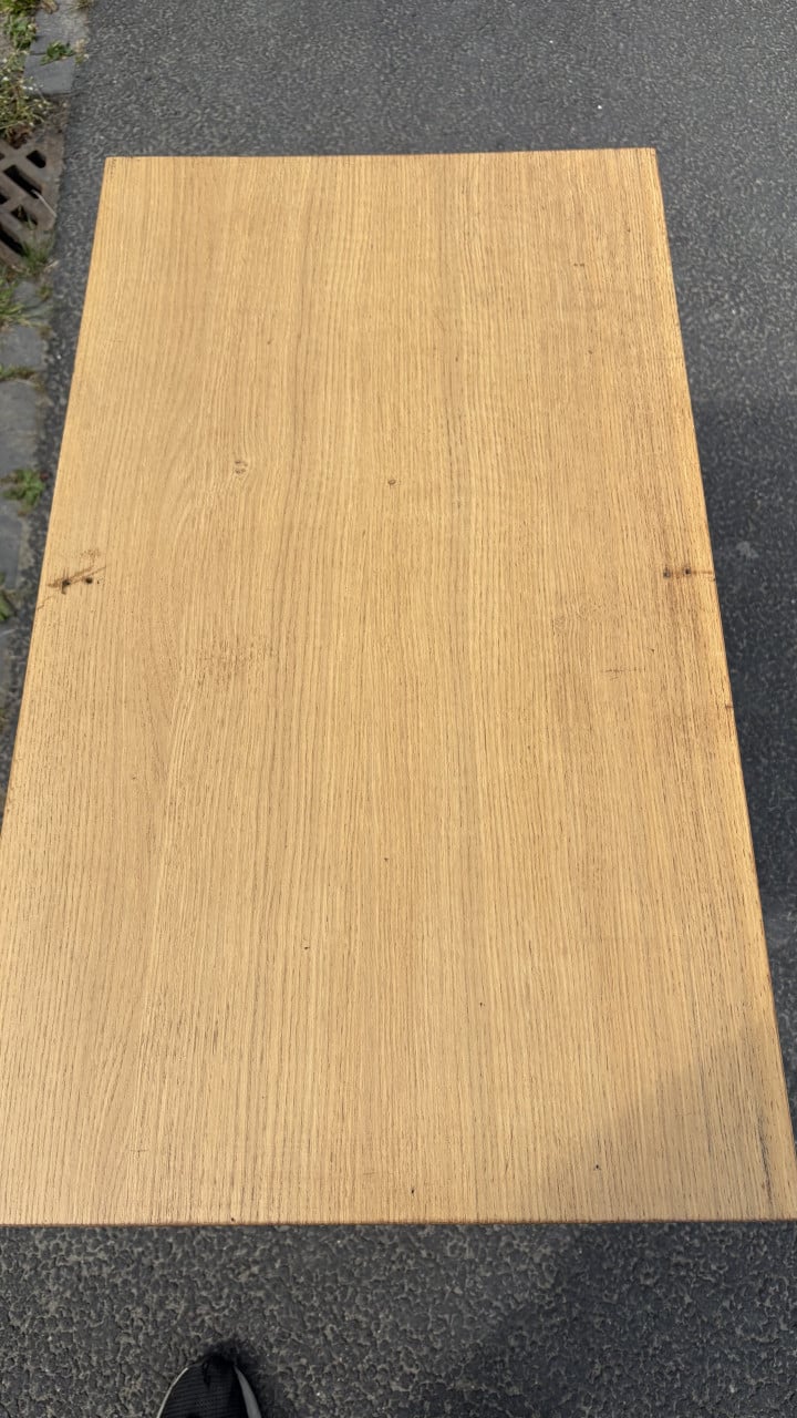 Binnen of buiten tafel op Singer