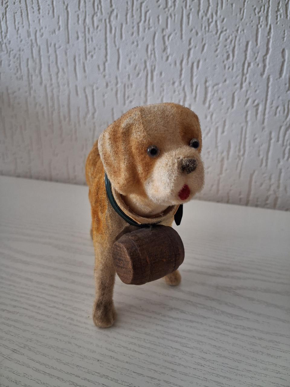 Sint Bernard "Nodder" flock vintage bobblehead hond