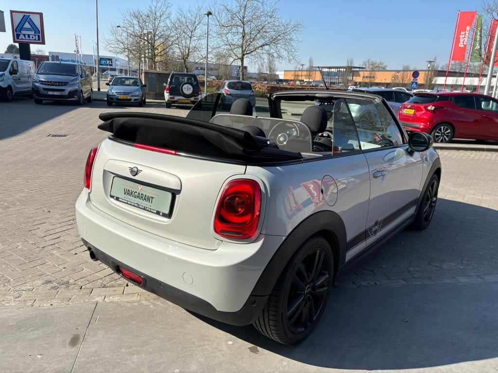 Mini Cooper Cabrio mini 1.5 chili business