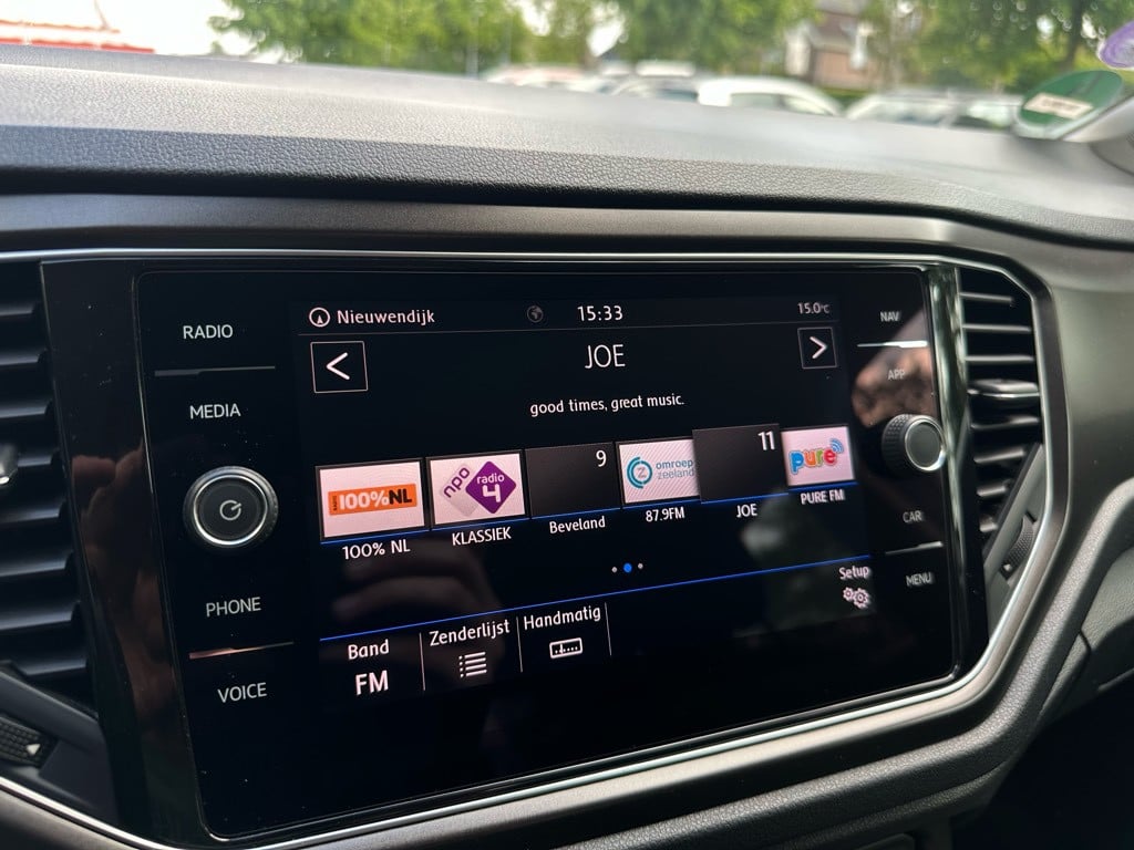 Volkswagen T-roc 1.0 tsi style // led koplampen // trekhaak //