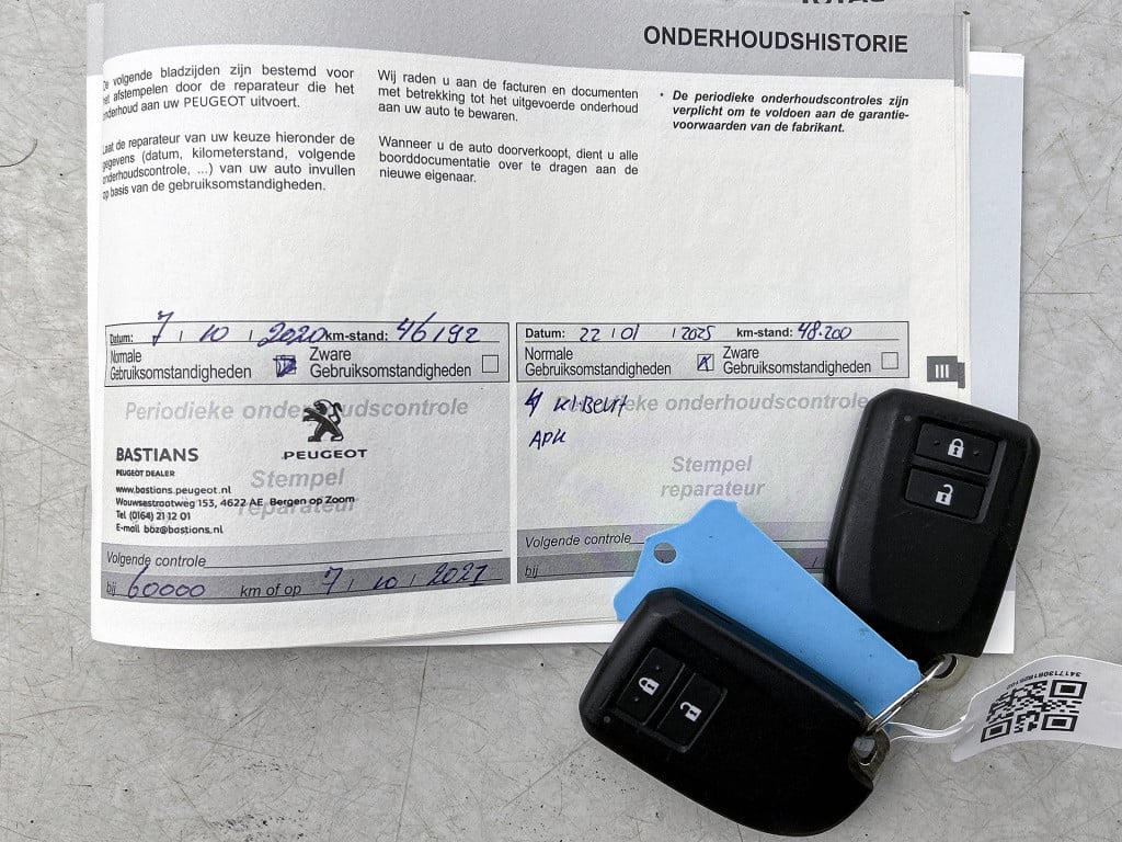 Peugeot 108 vti 72pk automaat allure | keyless entry | camera | appe carpla