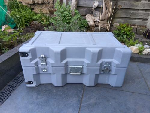 Kunstof bagagekist ( vliegtuigkist)