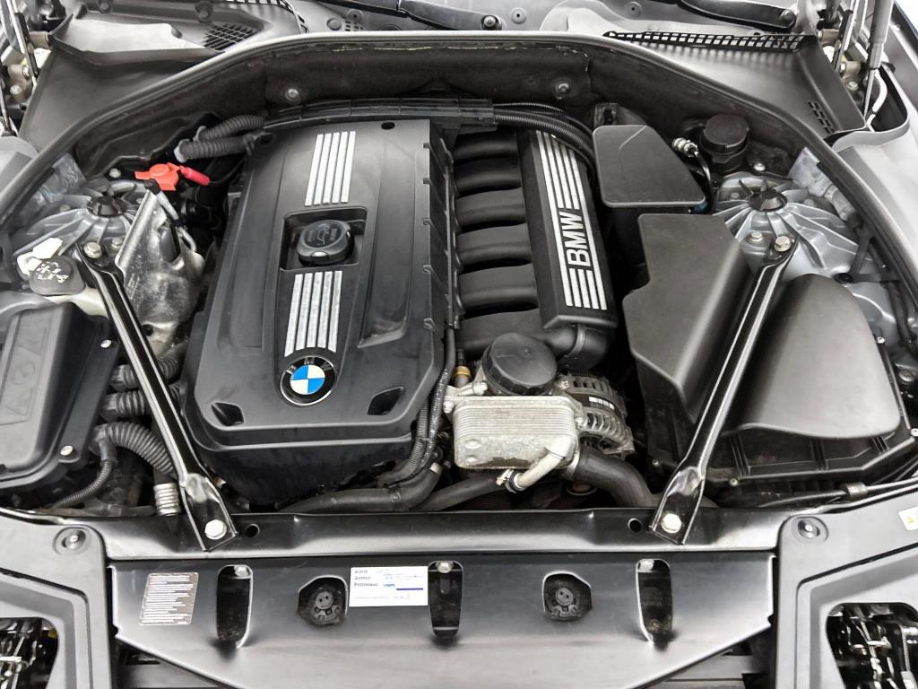 BMW 5 Serie 523i high executive | schuif/kanteldak |