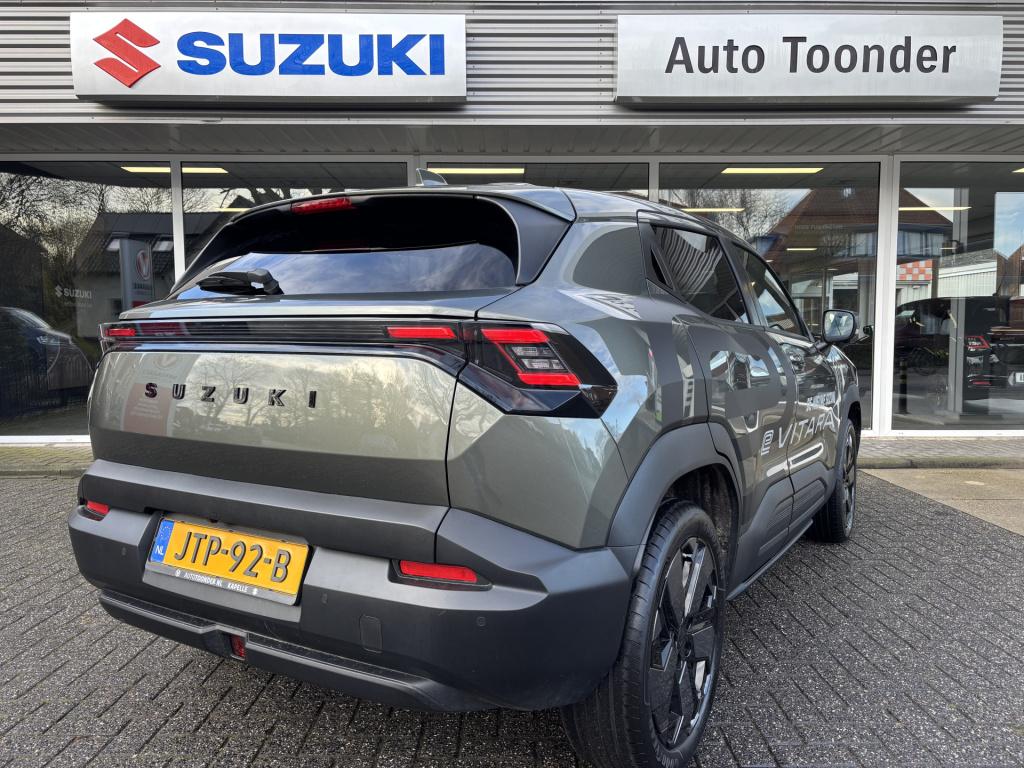 Suzuki E Vitara style 61 kwh