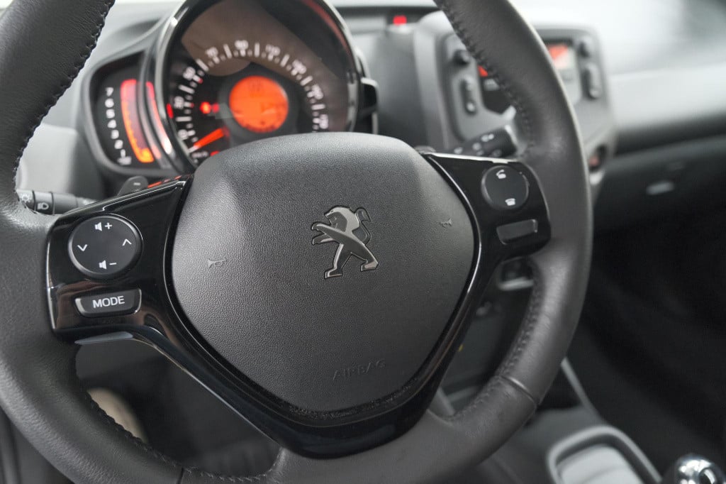 Peugeot 108 1.0 e-vti active | unieke auto! | automaat | airco | getint gla