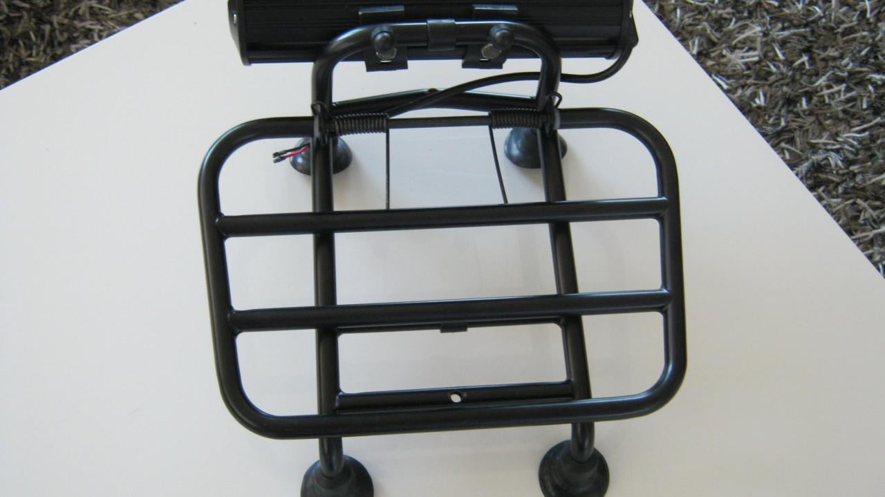 NIEUW VESPA VERSTRALER EN KLAPREK VOOR 50 EURO