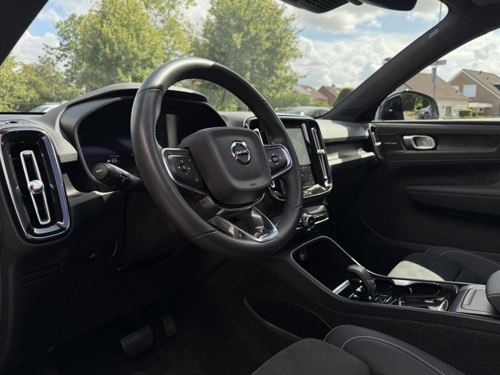 Volvo XC40 recharge pro