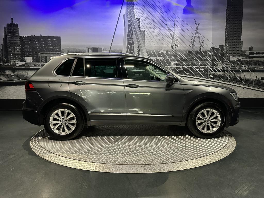 Volkswagen Tiguan 1.5 tsi act comfortline business *led*appconnect*camera*t