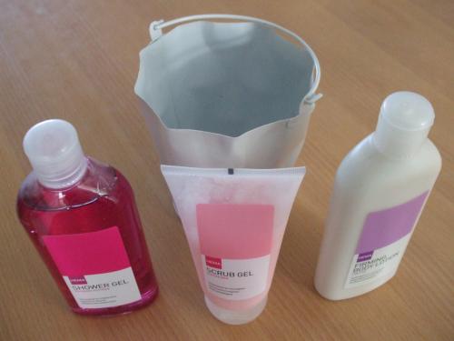 Te koop verzorgingsset van de HEMA.(nieuw).