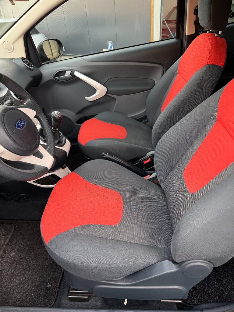 Ford KA 1.2 - titanium - airco