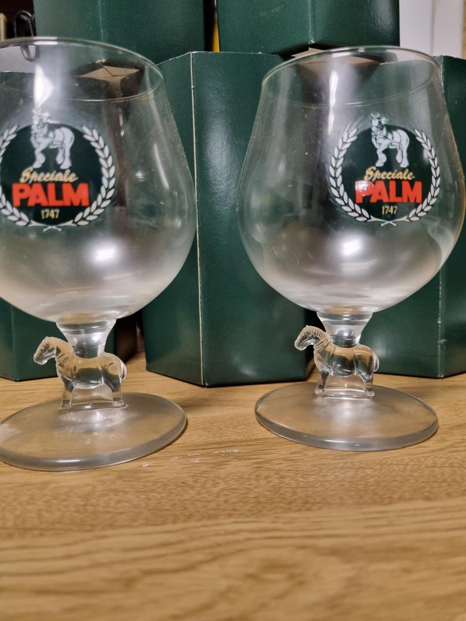 Palmglazen met paardje