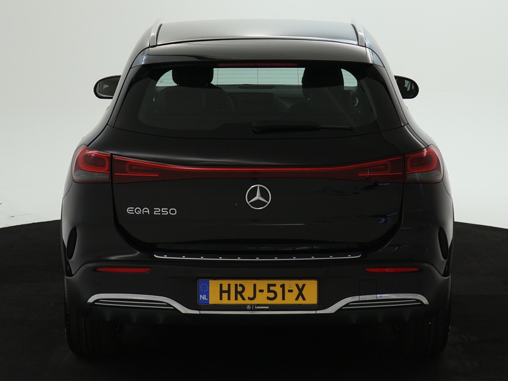 Mercedes-Benz Eqa 250 amg line 67 kwh | amg line | achteruitrijcamera | eas