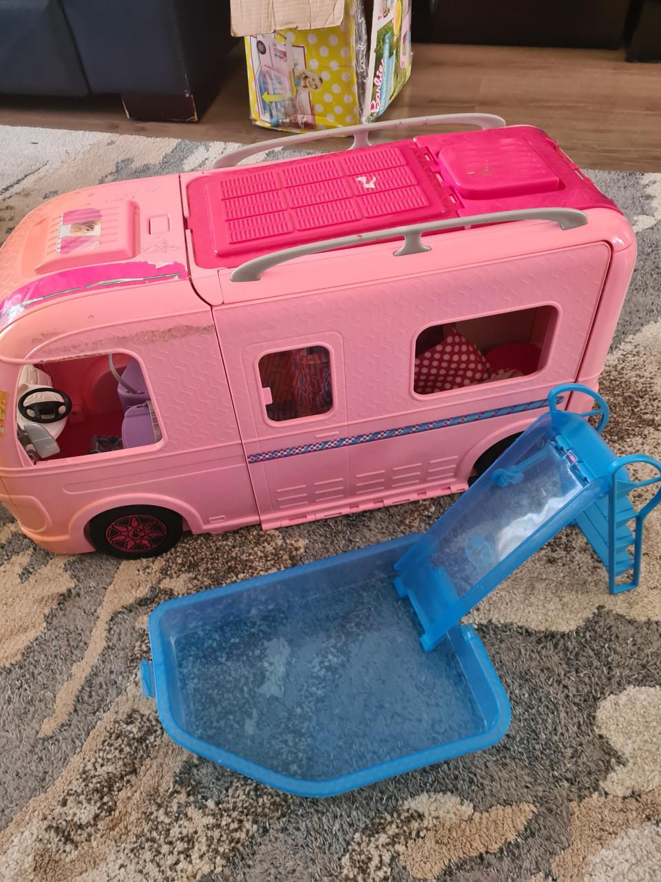 Barbie dreamcamper auto
