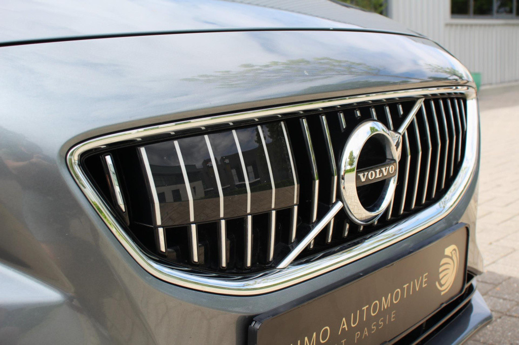 Volvo V40 2.0 t2 inscription - 122pk - leder - 17inch - navi - full led - c