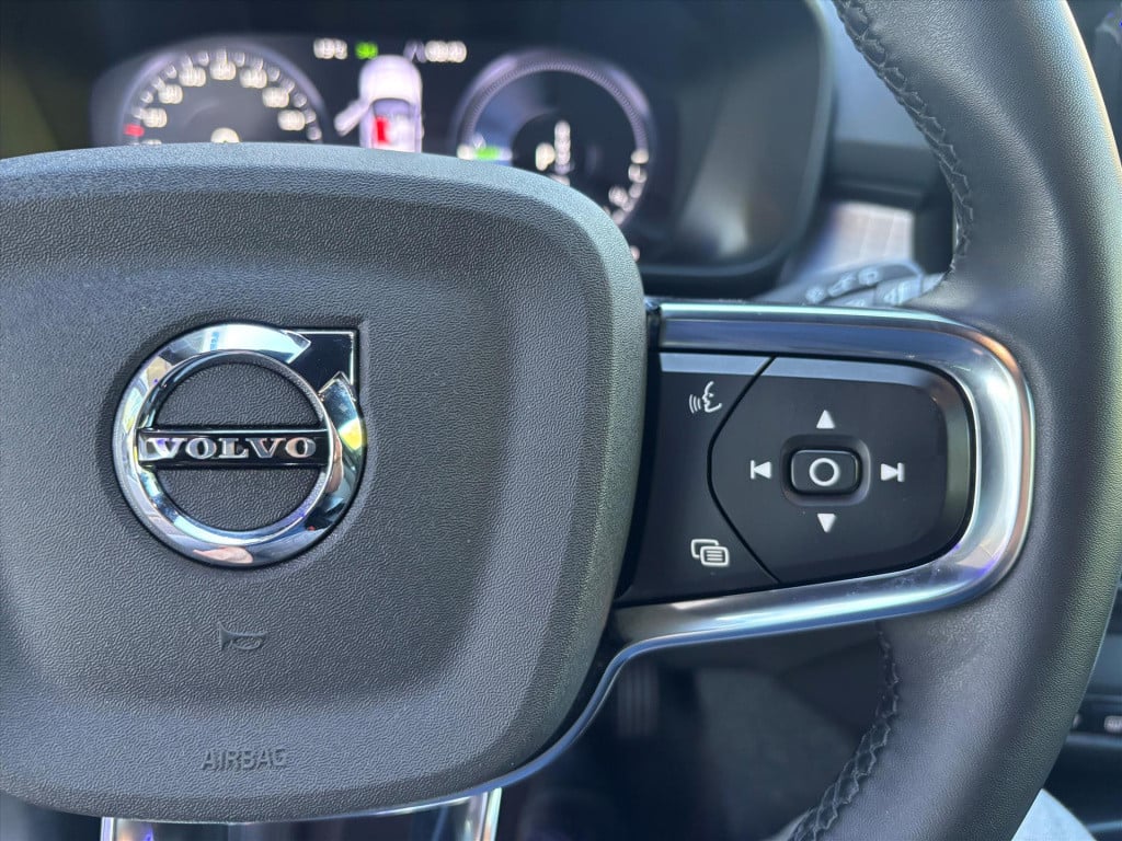 Volvo XC40 t4 plug-in hybrid 211pk aut core bright 20lm velgen| carplay|rij