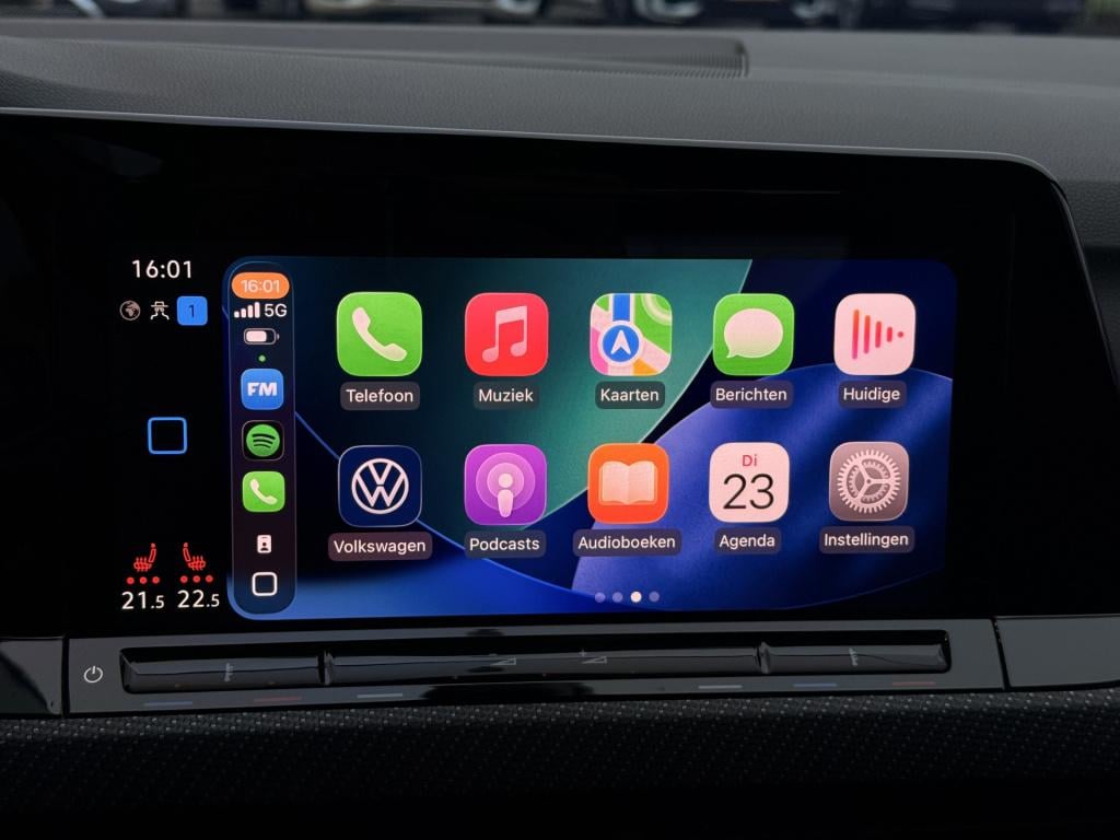 Volkswagen Golf 2.0 tsi r 4motion | pano | harman / kardon | stage 1+ 380pk