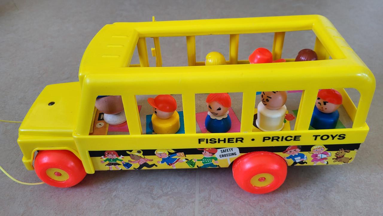 Vintage Fisher Price school bus uit 1965