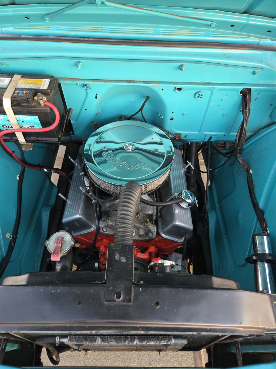 GMC Chevrolet 100 Apache Big Window