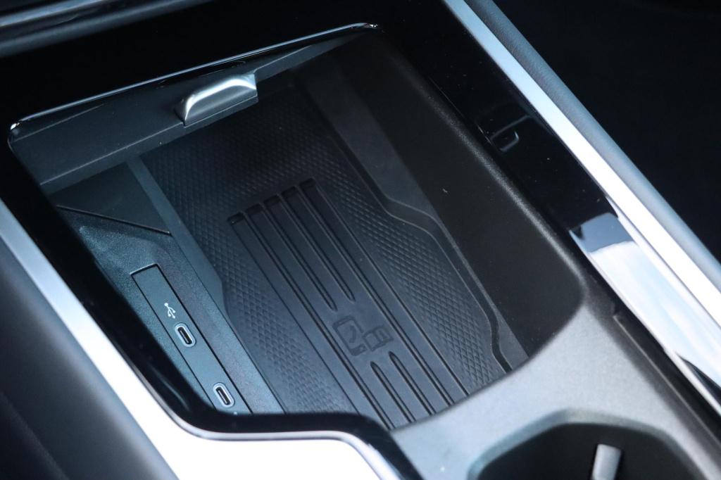 Volkswagen Passat variant 1.5 etsi r-line business dsg7 150pk
