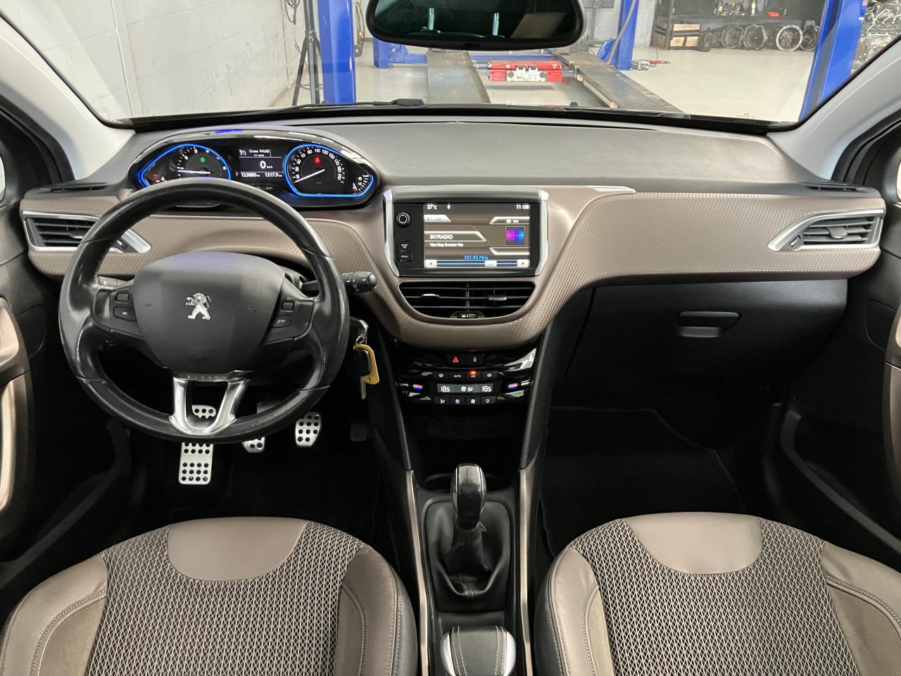 Peugeot 2008 Allure premium plus pack