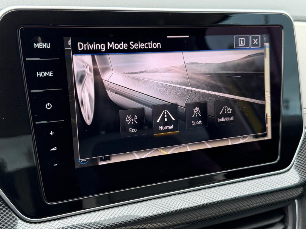 Volkswagen T-cross 1.5 tsi 150pk dsg style | trekhaak | led gril | camera |