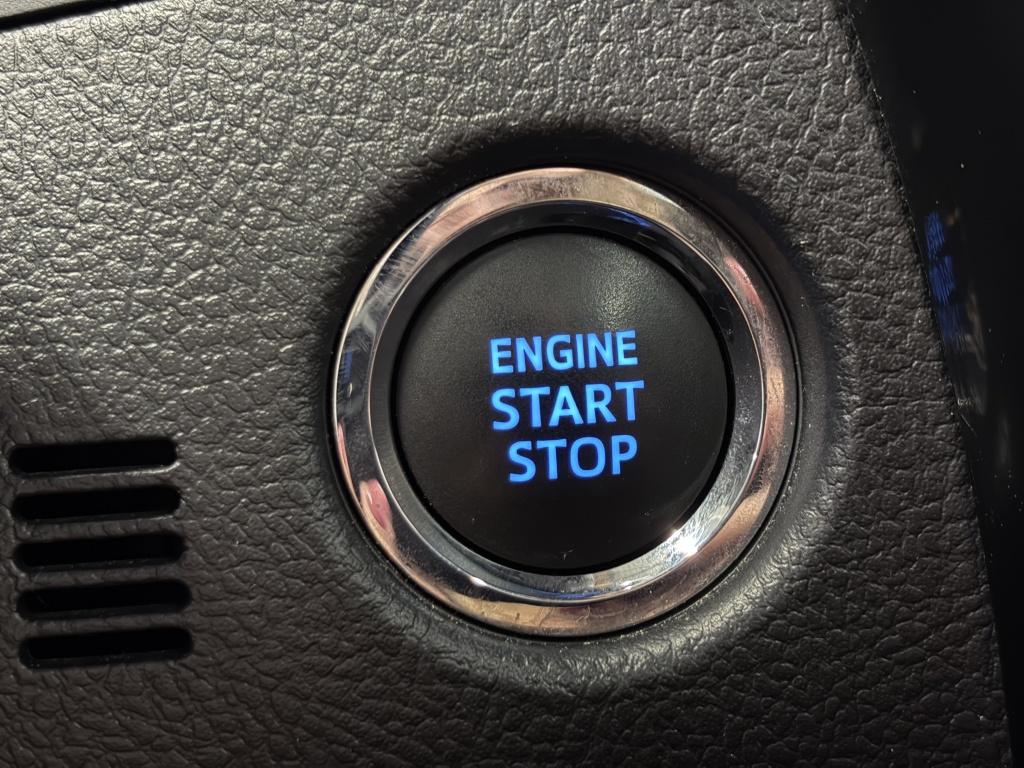 Toyota Auris 1.2t volcano edition