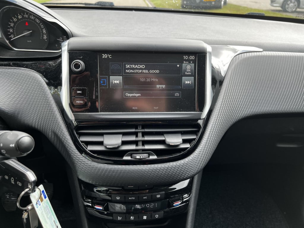 Peugeot 208 1.2 puretech allure