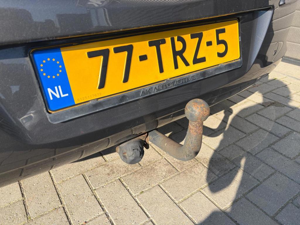 Opel Corsa 1.2-16v anniversary edition