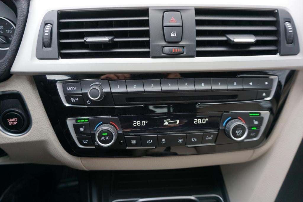 BMW 3-serie 330e high executive navi / leder / cruise contole / led / lm ve