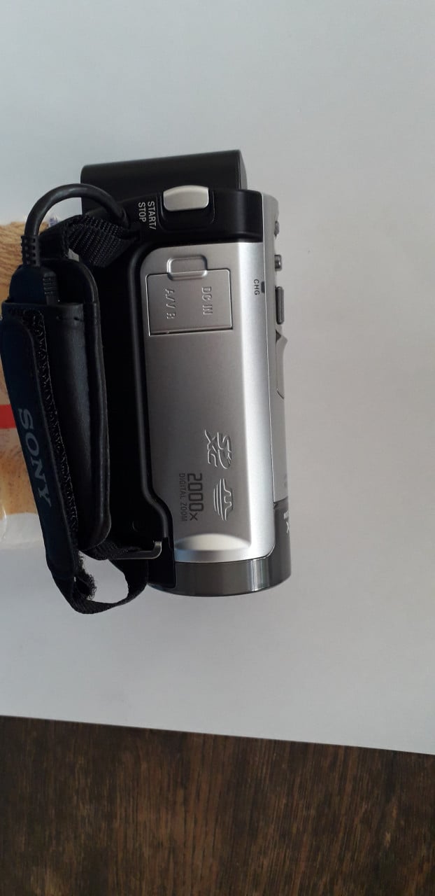 Sony dcr sx85 video camera met statief en tas compleet