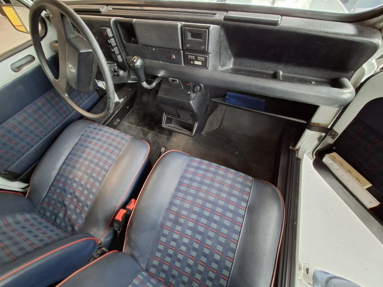 Renault 4