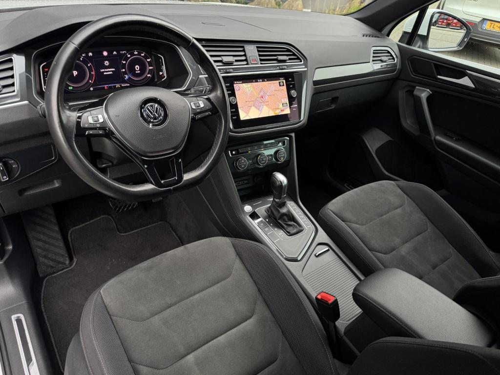 Volkswagen Tiguan 1.5 tsi act highline business r nl-auto, uitklapbare trek