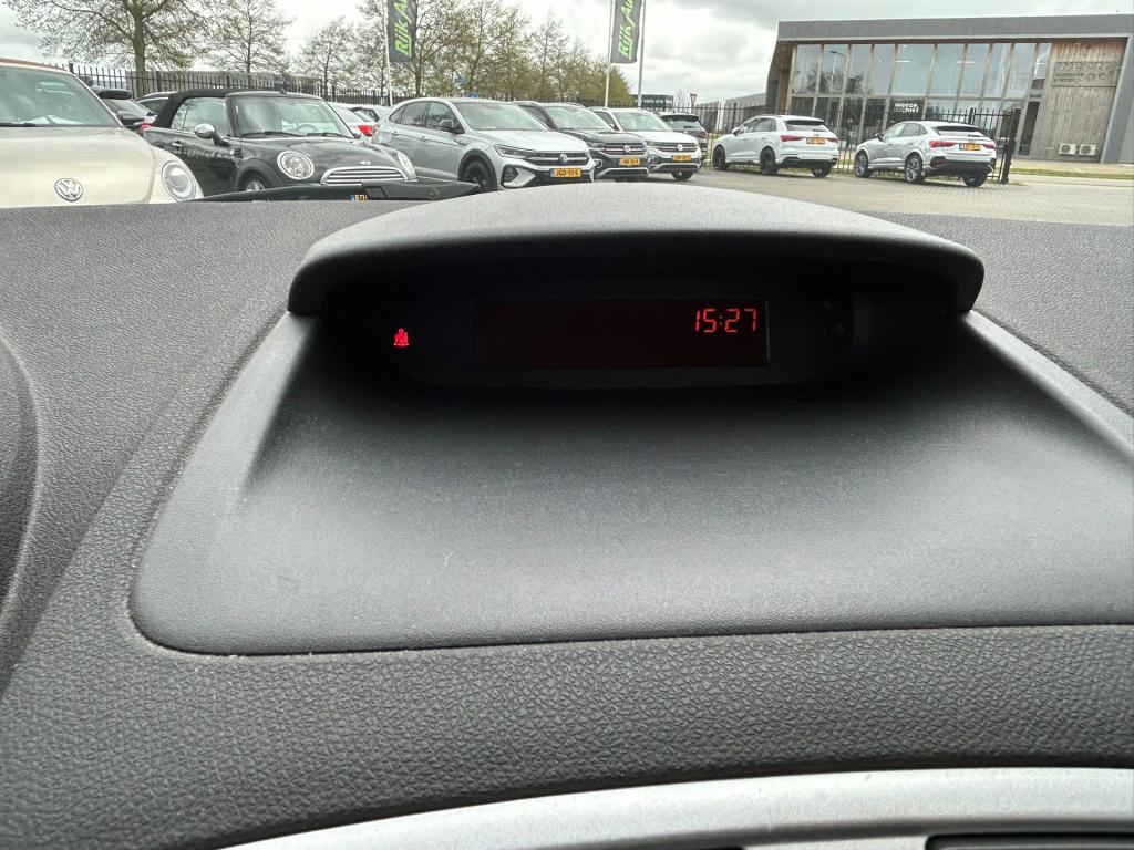 Renault Clio 1.4-16v exception * airco * l.m. velgen * e.l. ramen