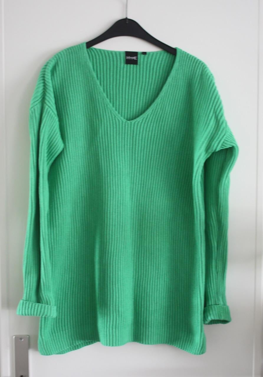 Groene trui maat 38