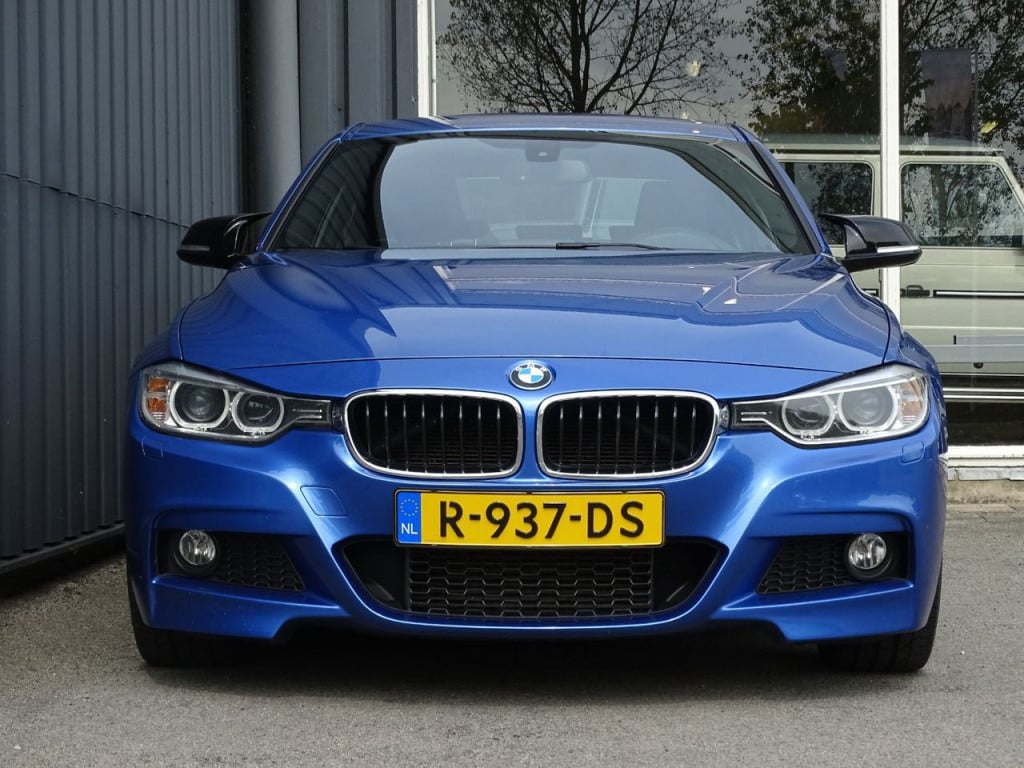 BMW 3-serie 320i high executive m-sportpakket | 19"