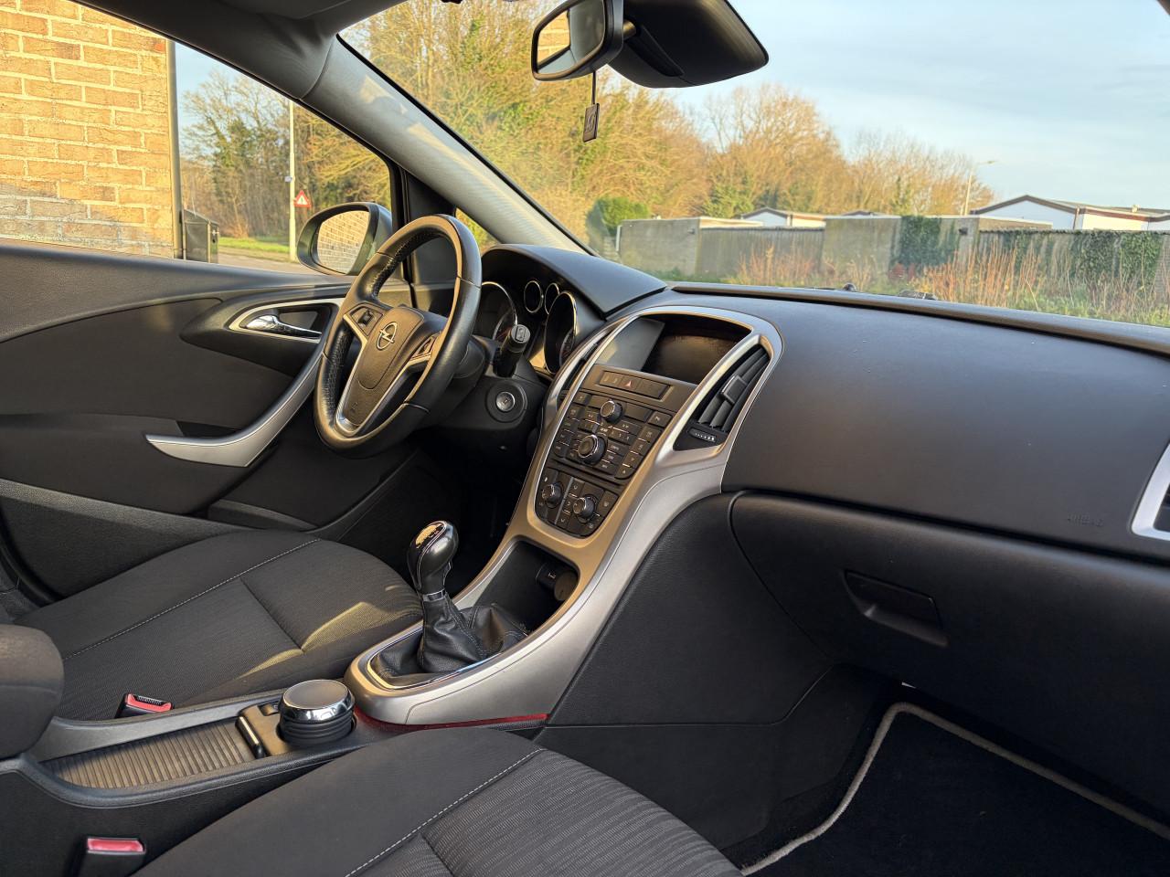 Opel Astra 1.6 Edition Airco PDC NAVIGATIE CCT Nap Logisch Org Nl