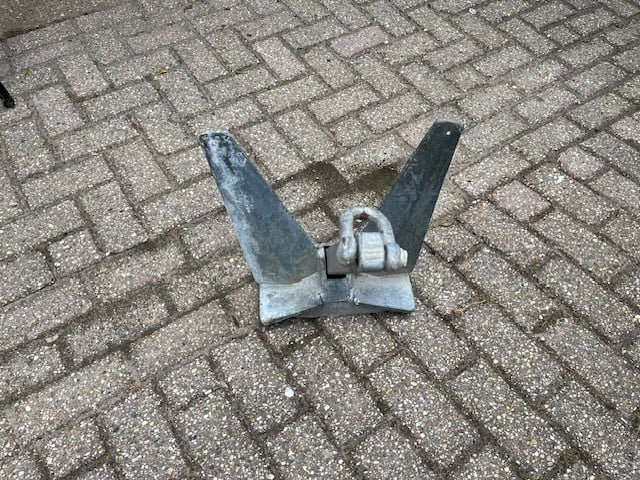 Poolanker gegalvaniseerd 22 kg