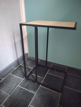Bijzettafeltje