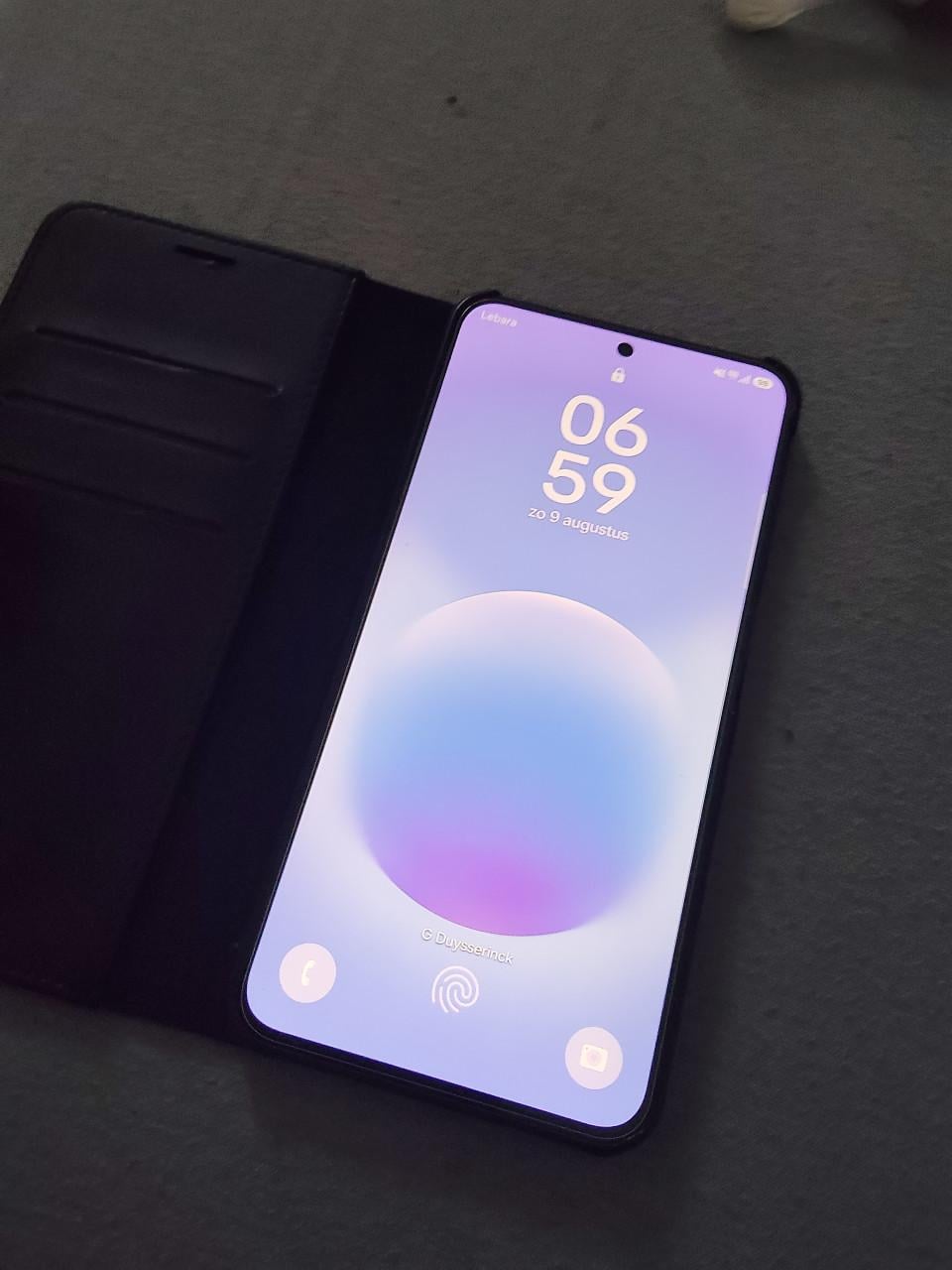 Samsung a57 nieuw. Incl hoesje en glas beschermer.
