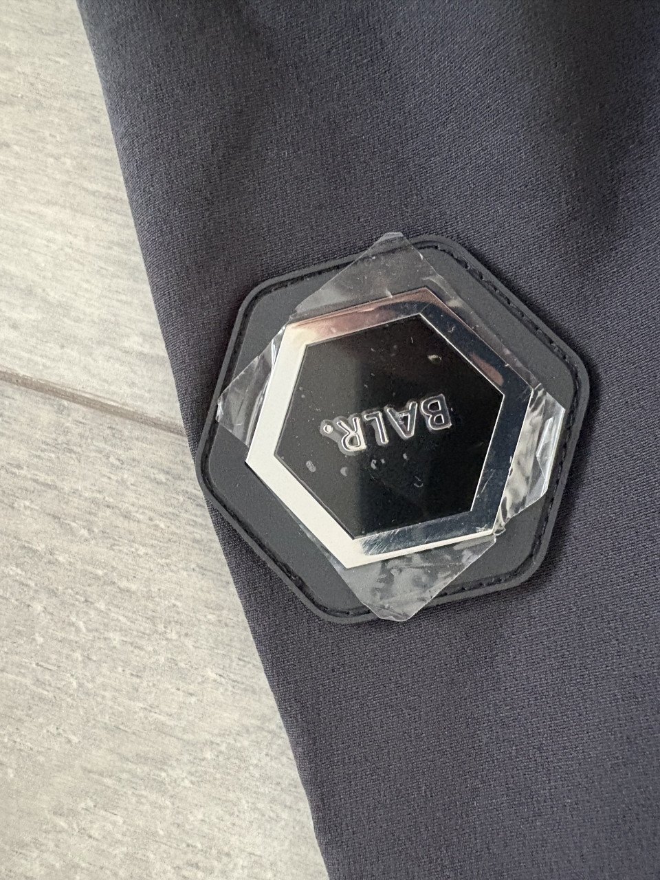 Balr jas Nieuw met prijskaartje.