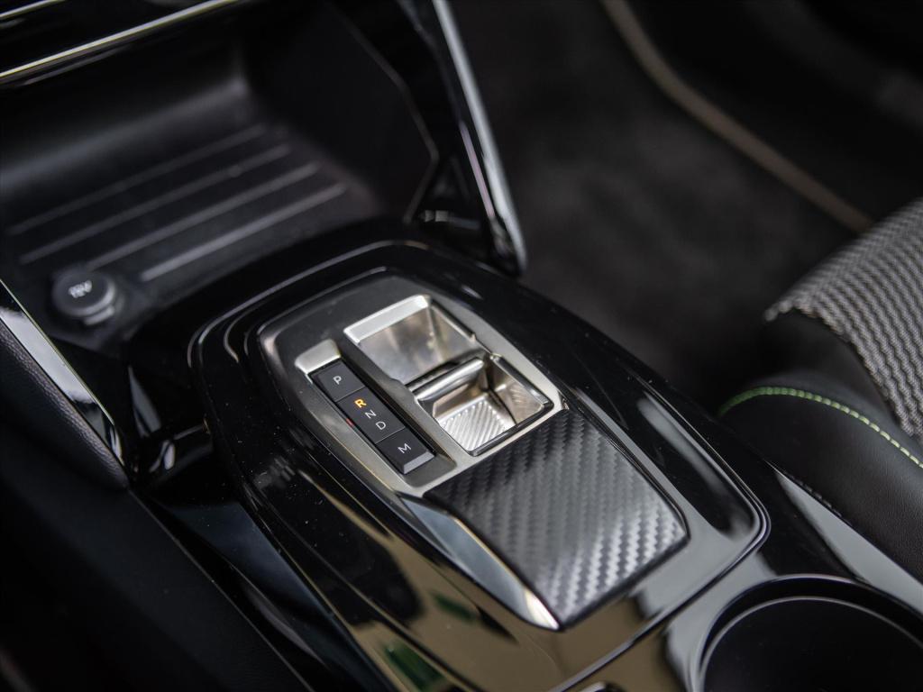 Peugeot 2008 1.2 hybrid 136pk e-dcs6 gt automaat | panoramadak | camera | n