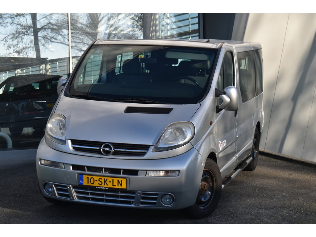 Opel Vivaro 2.5cdti | rolstoelbus | 9 persoons