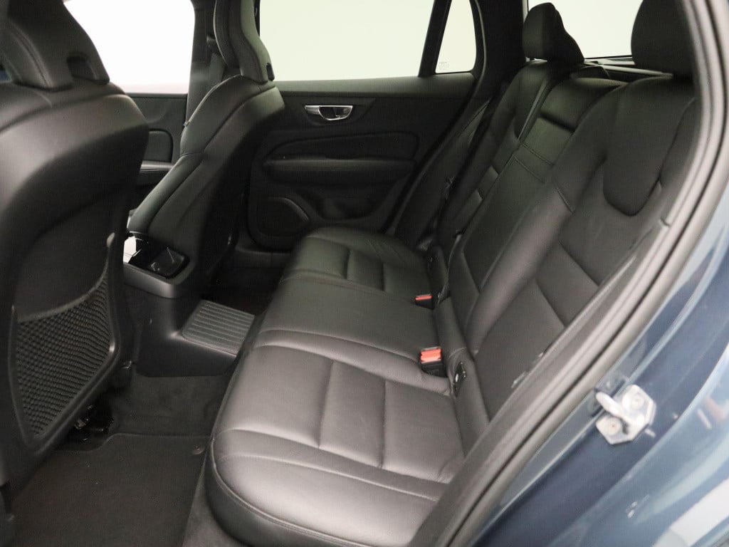 Volvo V60 2.0 t6 recharge awd inscription | automaat | lmv | trekhaak | led