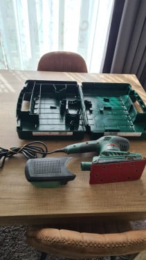 BOSCH- Vlakschuurmachine-gebruikt maar goed werkend-220V-200W