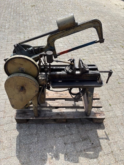 Bewo Beugelzaagmachine