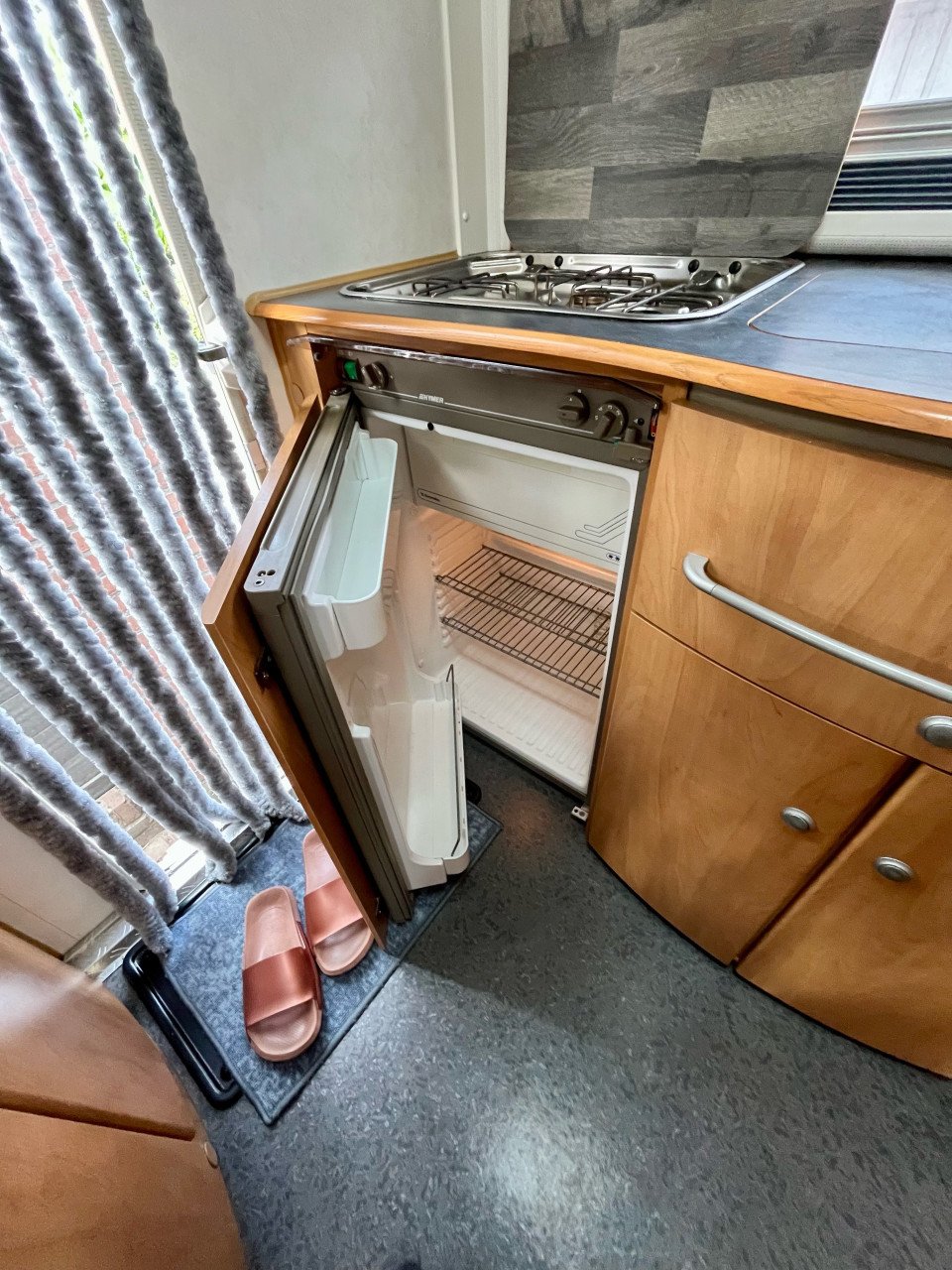 Hymer B544 camper