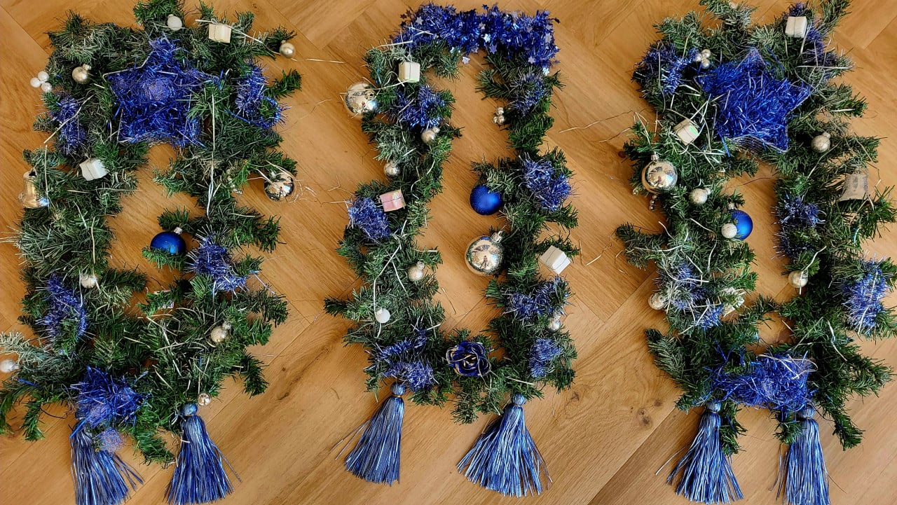 Winkeletalage 3luik met blauwe kerstdecoratie