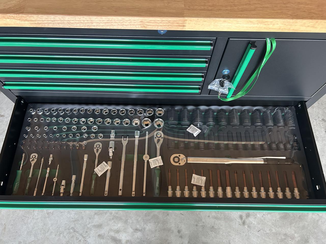 Gereedschapswagen Jungwille compleet gevuld 272-delig, nieuwprijs 7999,-